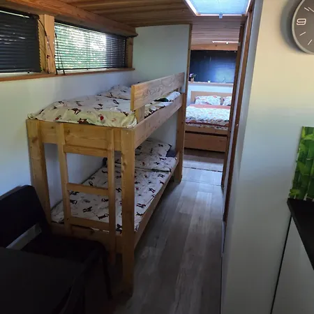 Ranc Na Hribu - Avtobus Ferienhaus